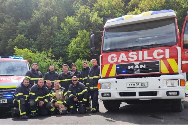 PGD DEČNO SELO - gasilski avto