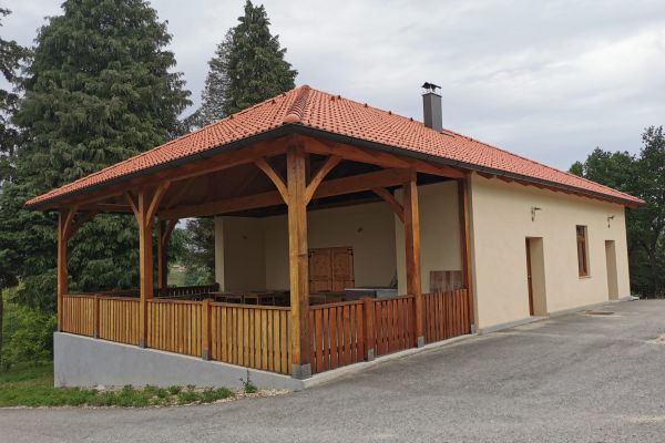 Lovska družina Artiče - hiša